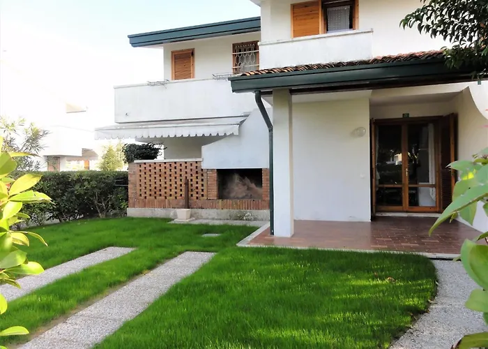 Charming Two-storey *